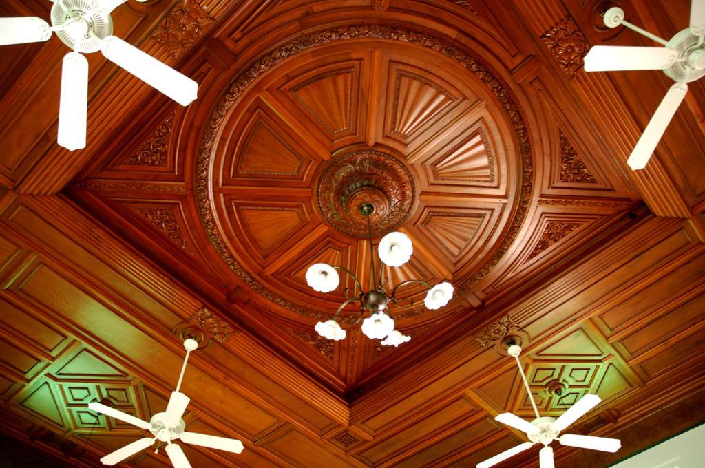 Visalam Chettinad Palace - A Cgh Earth Experience Kānādukāttān Εξωτερικό φωτογραφία