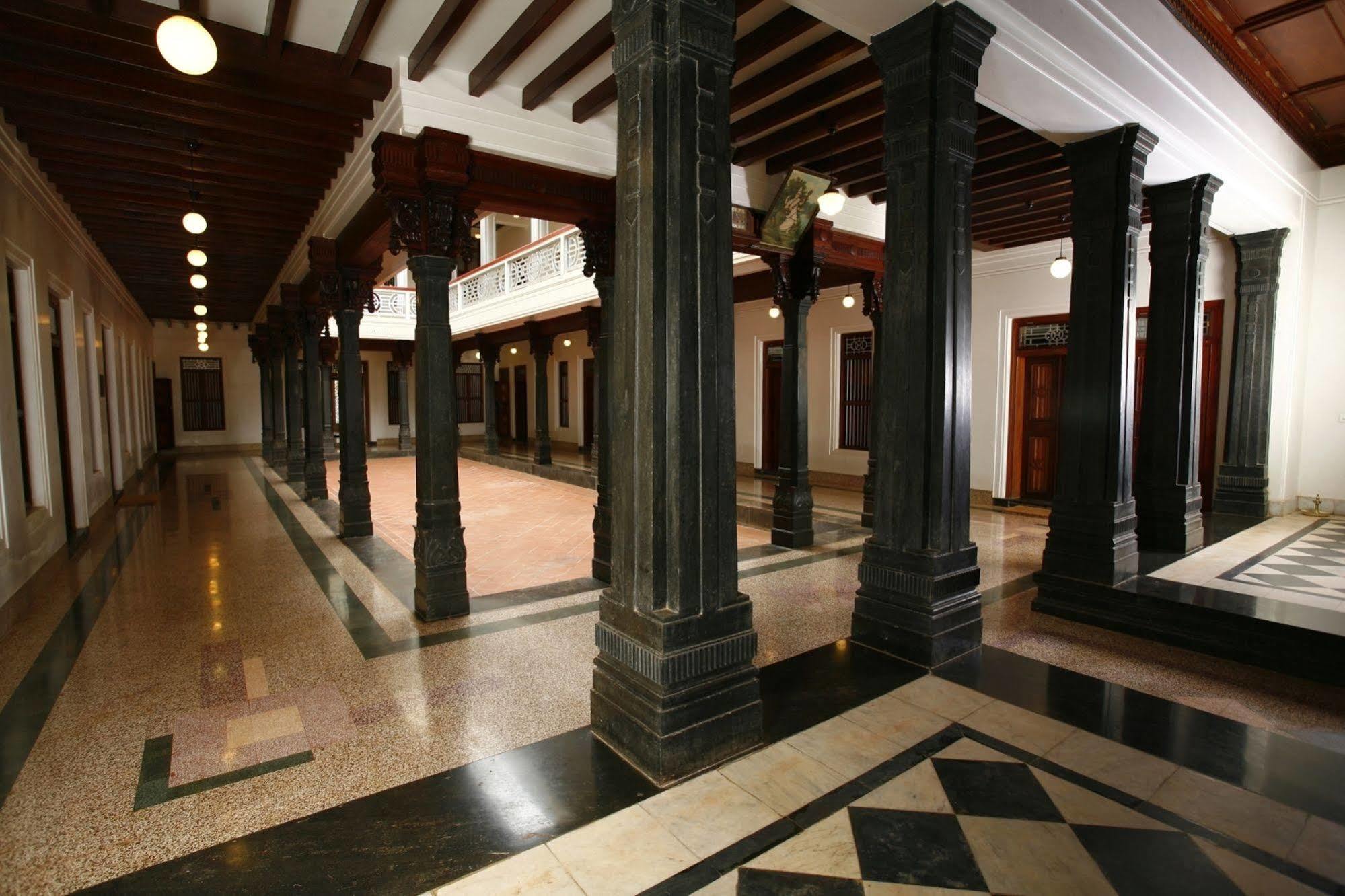 Visalam Chettinad Palace - A Cgh Earth Experience Kānādukāttān Εξωτερικό φωτογραφία