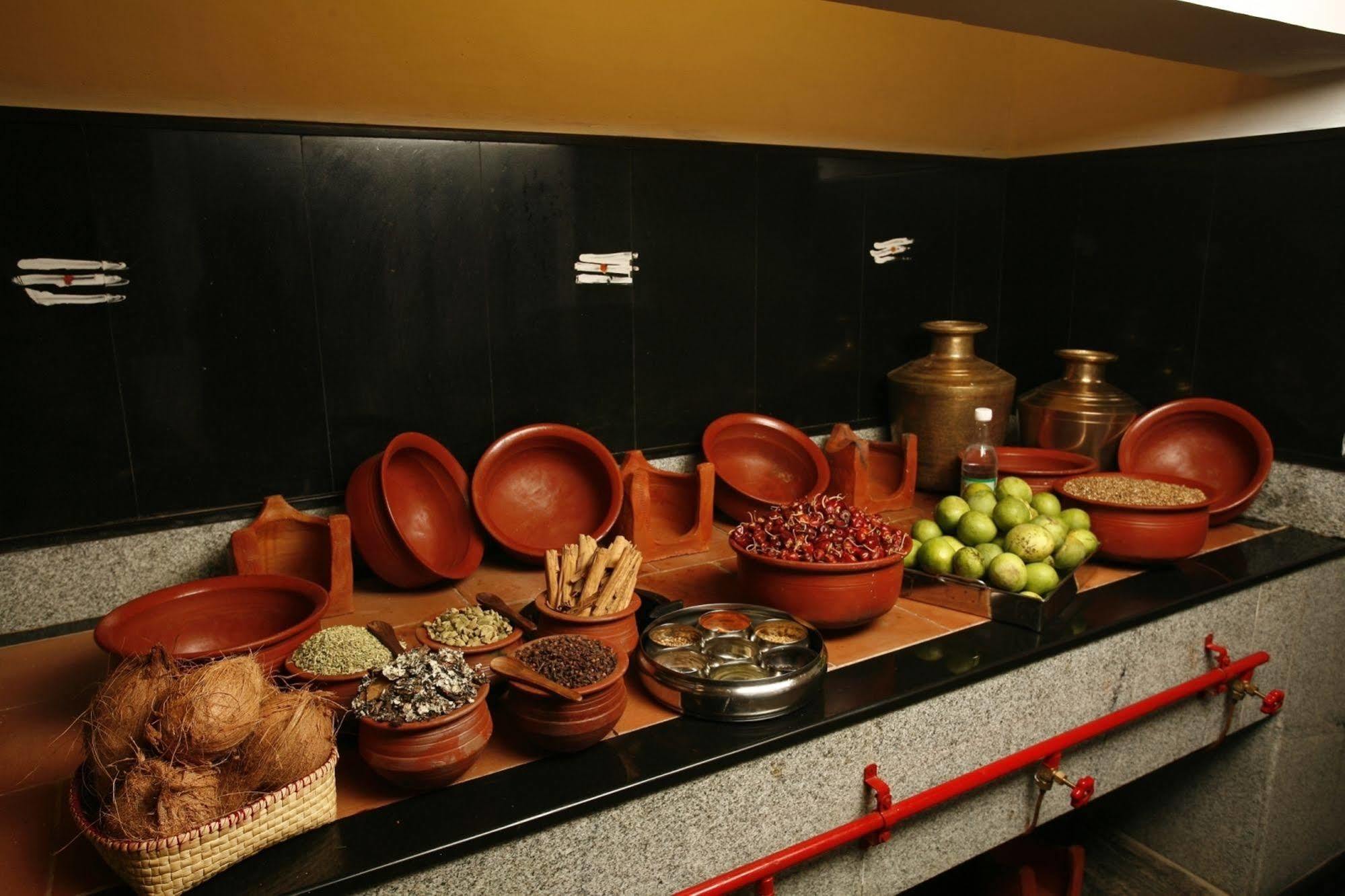 Visalam Chettinad Palace - A Cgh Earth Experience Kānādukāttān Εξωτερικό φωτογραφία